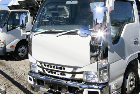 多彩な車両で、あらゆるご依頼に柔軟に対応いたします